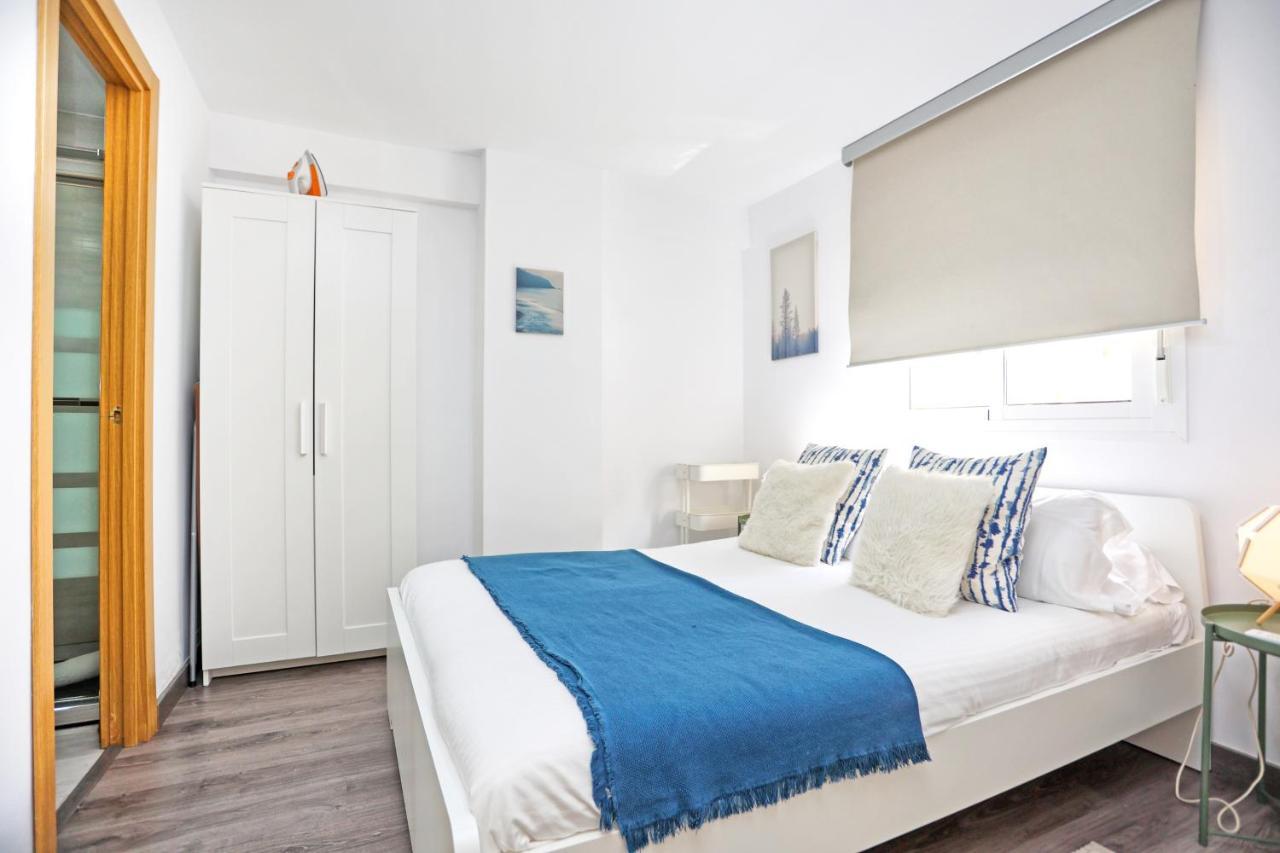 Holidays2Malaga Goya - Zona Huelin & 500 Mts De La Playa Appartement Buitenkant foto